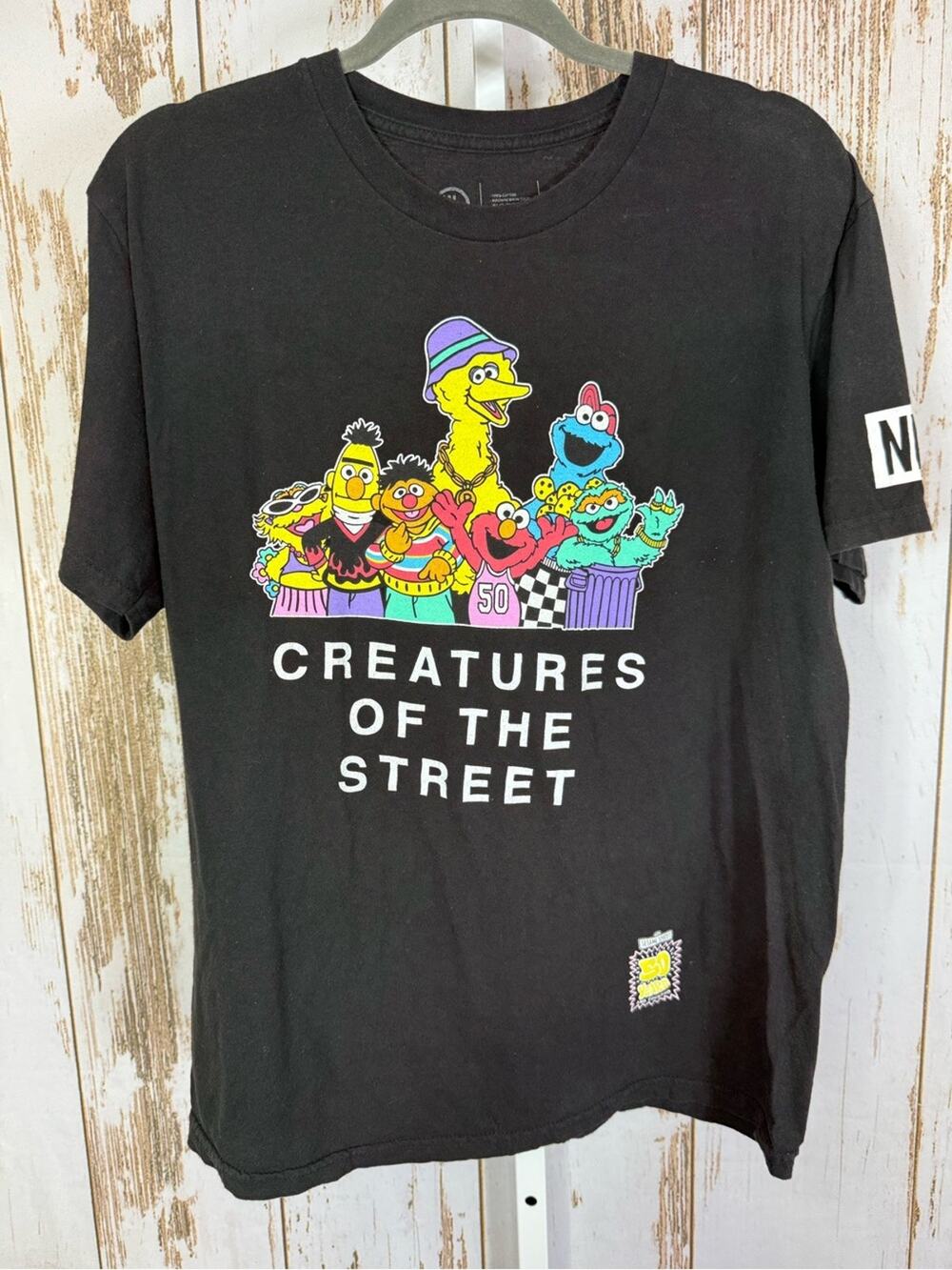 Neff, Sesame Street Creatures of the Street T-Shirt. Size Medium. Excellent cond